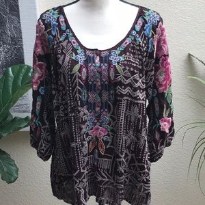 Johnny Was Scoop Neck.Embroidered 3/4 Sleeve Blouse Sz. L